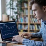 Cryptocurrency-Investment-Strategies-Technical-and-Fundamental-Analysis-Tools